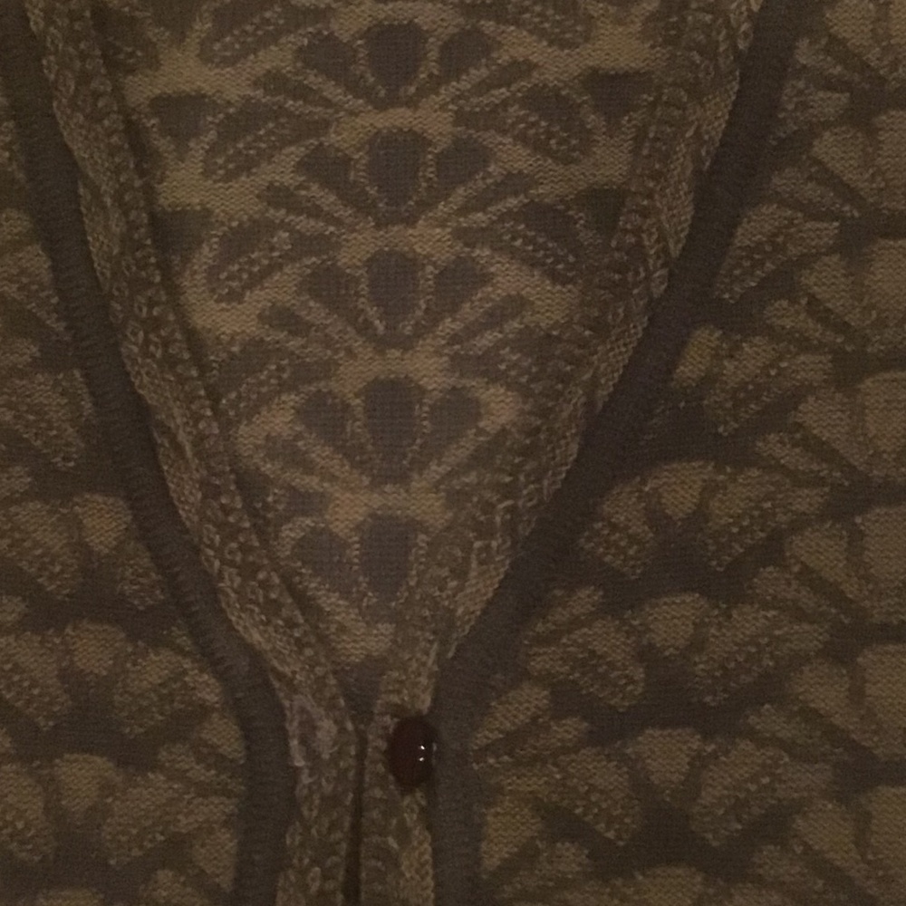 Cardigan - Picture 2 of 13